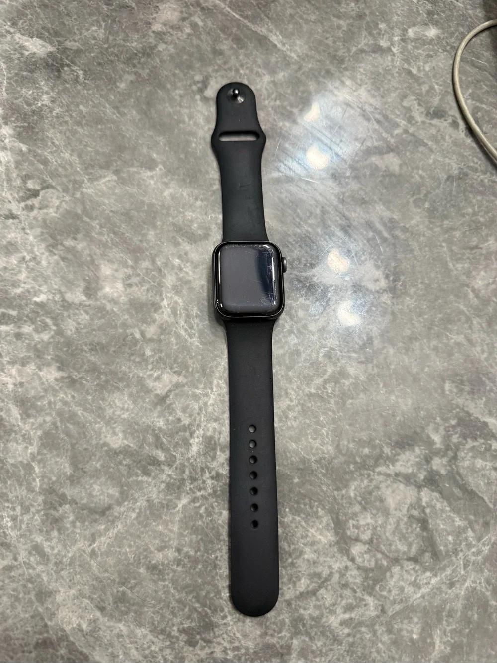 Apple Watch Series 5 Space Gray Aluminum 40mm